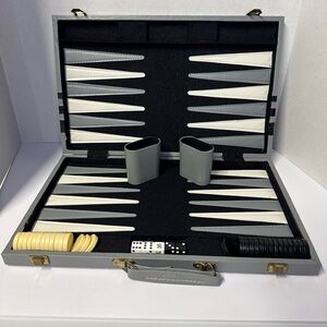 Pavilion 1992 Vintage Backgammon Leatherette Folding Board Case Tournament